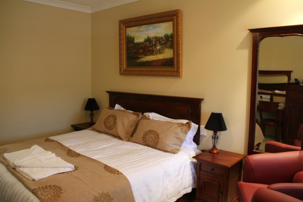 Overlander Homestead Motel โรมา ห้อง รูปภาพ