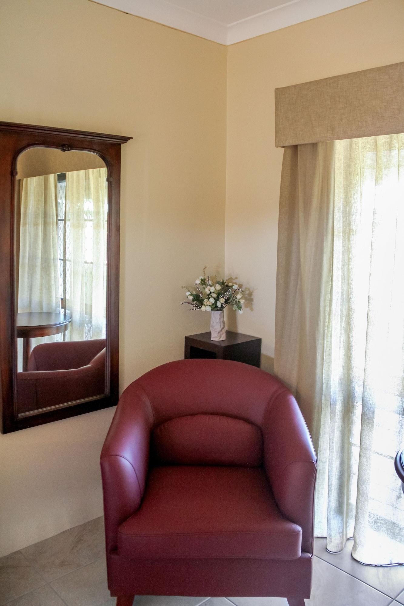 Overlander Homestead Motel โรมา ภายนอก รูปภาพ